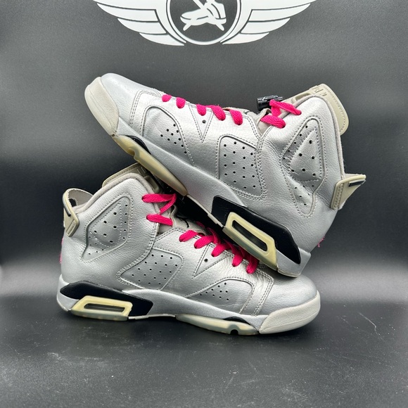 Jordan 6 Retro “Valentine’s Day” women’s size 8/6.5Y - Picture 4 of 7